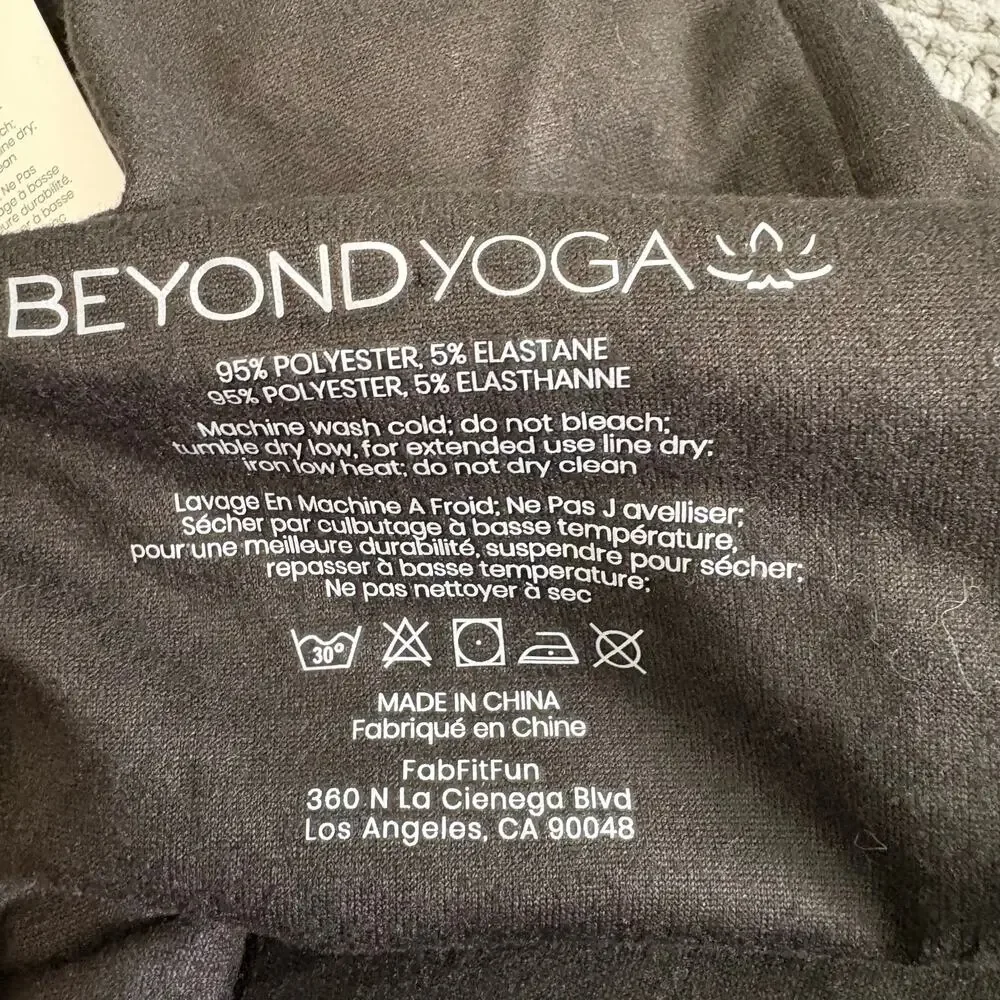 Beyond Yoga Pocket Infinity Scarf Black Womens One size Athletic Travel Gorpcore